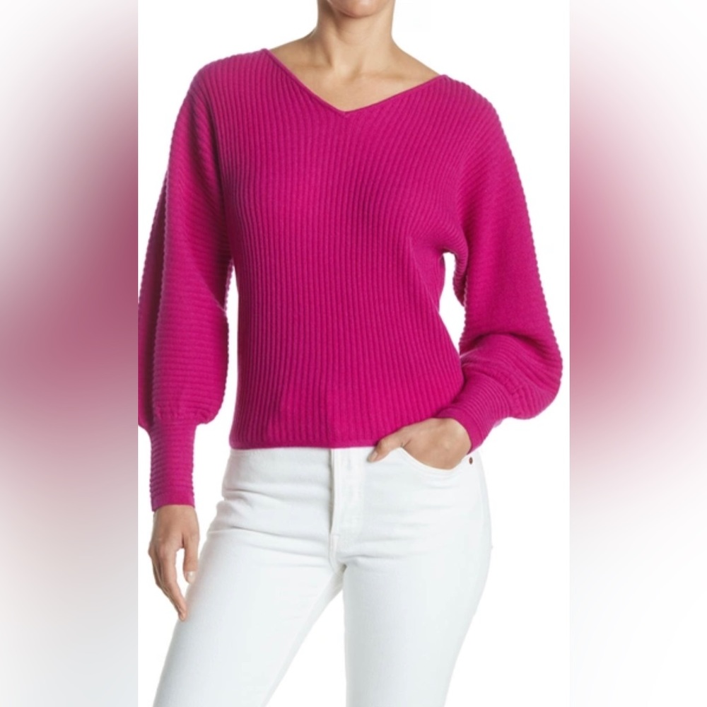 Milly. V-Neck Dolman Sleeve Cashmere Sweater. Size:Small. Color: Fuchsia
